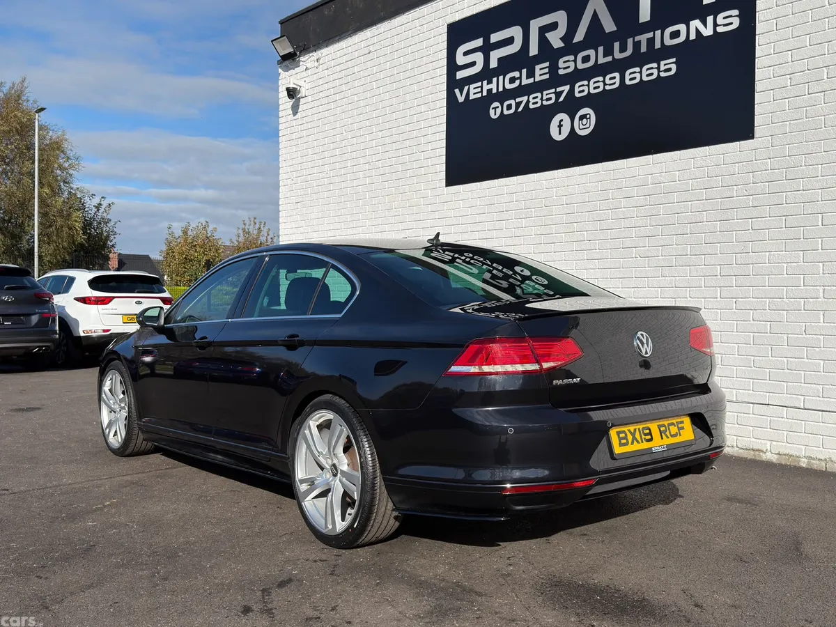 Volkswagen Passat Saloon, Diesel, 2019, Black