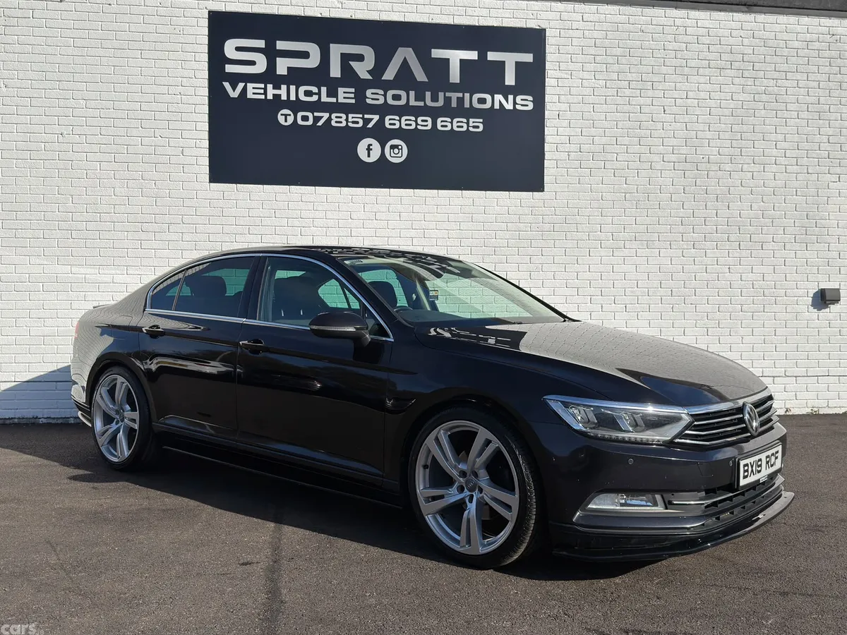 Volkswagen Passat Saloon, Diesel, 2019, Black