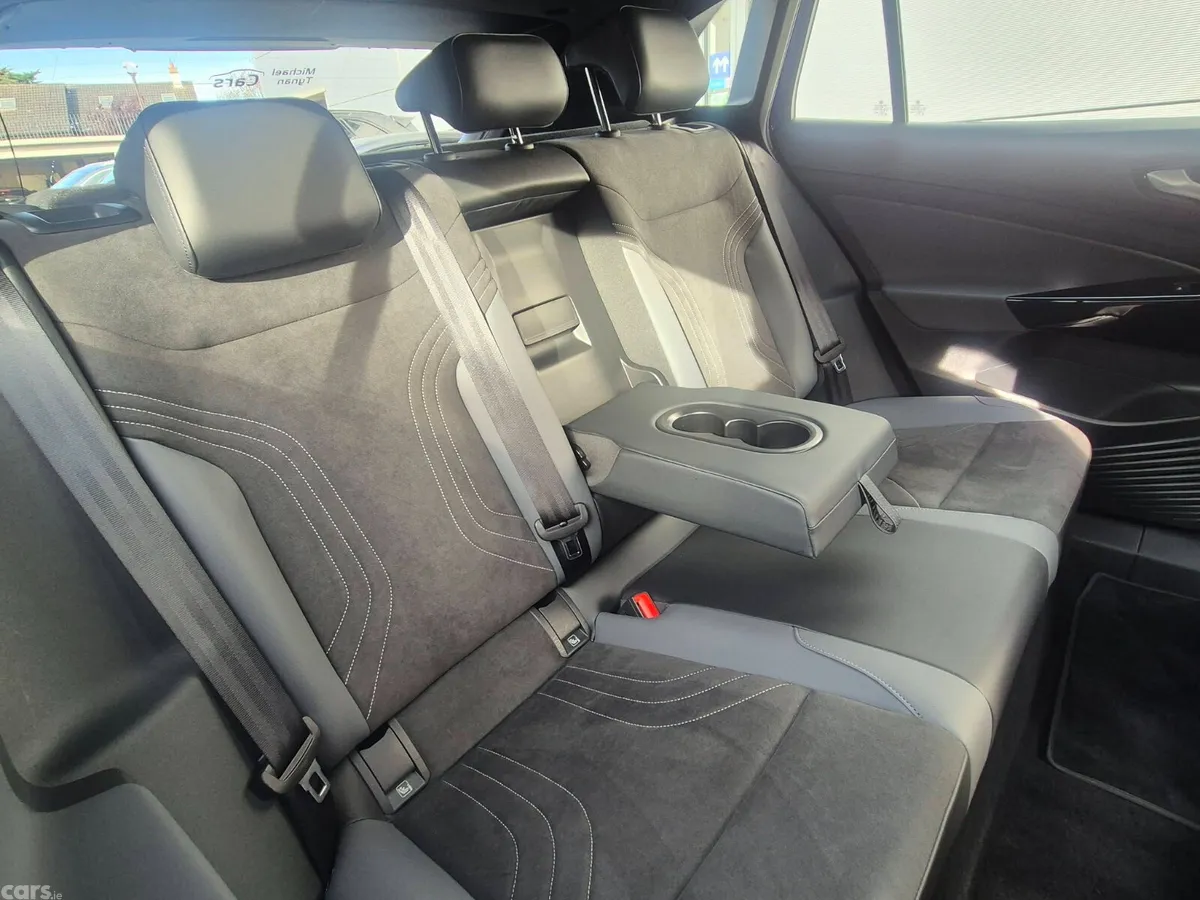 Volkswagen ID.4 SUV, Electric, 2025, Blue