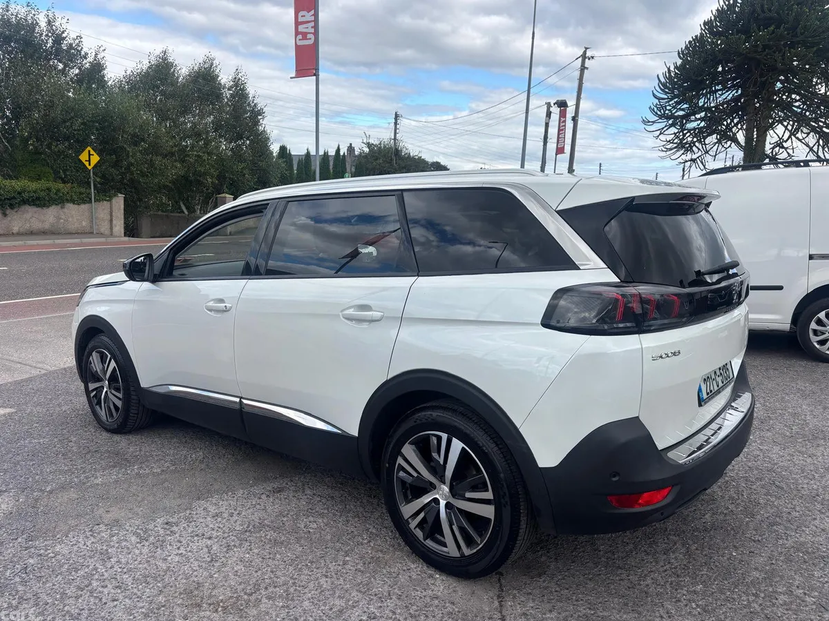 Peugeot 5008 MPV, Diesel, 2022, White