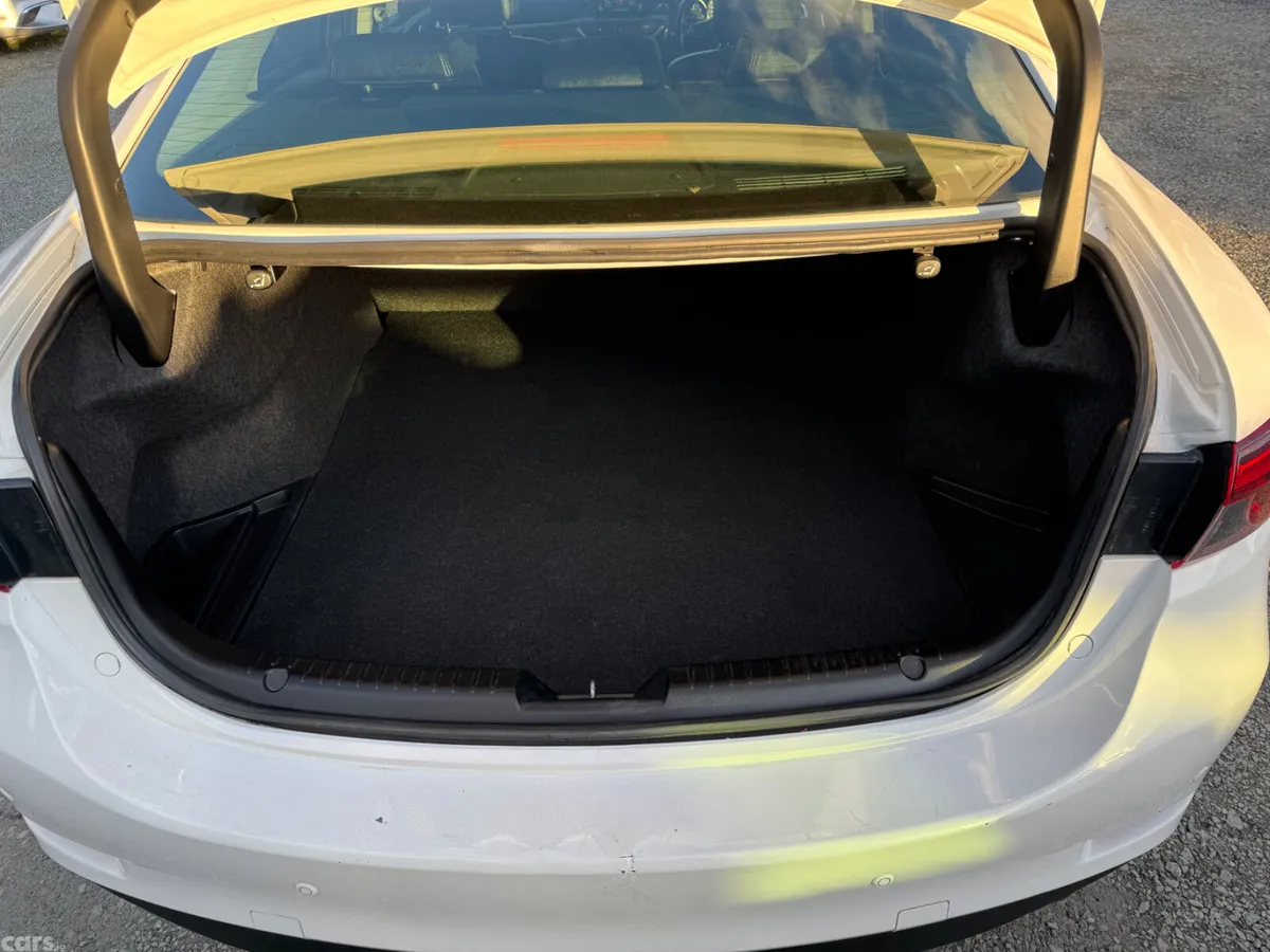 Mazda Mazda6 Saloon, Diesel, 2018, White