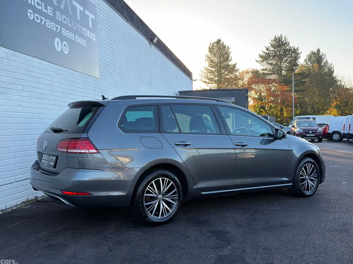 Volkswagen Golf Estate, Diesel, 2018, Grey