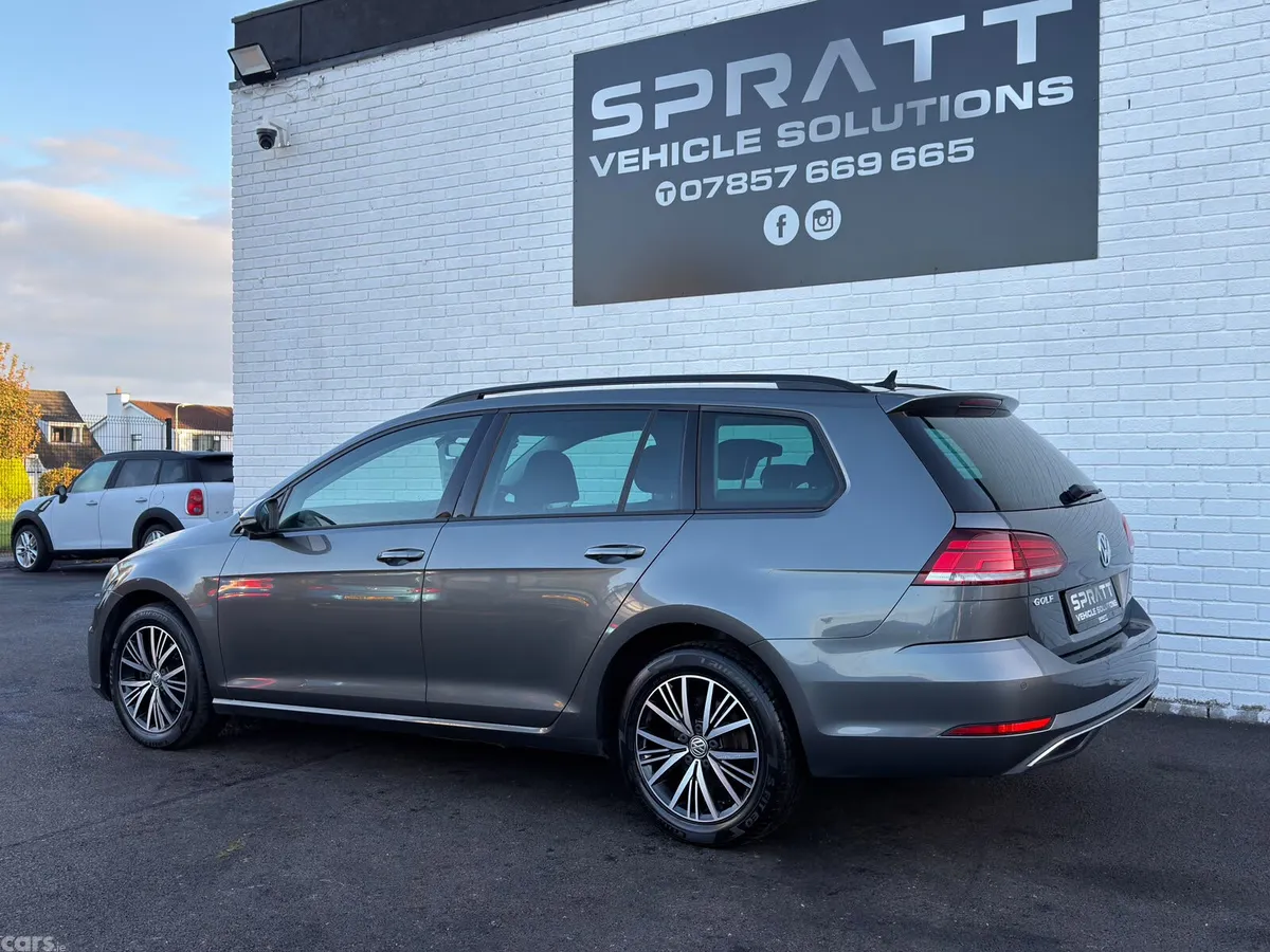 Volkswagen Golf Estate, Diesel, 2018, Grey