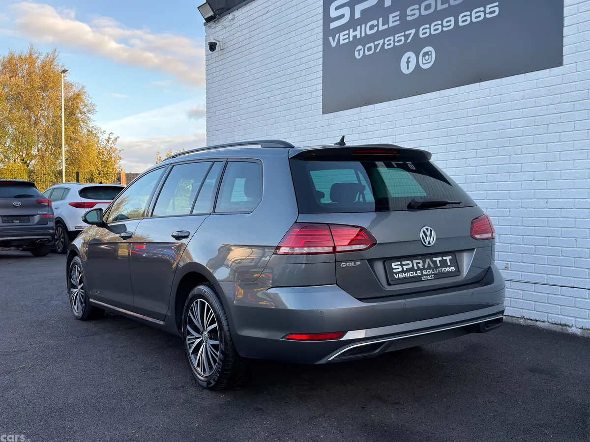 Volkswagen Golf Estate, Diesel, 2018, Grey