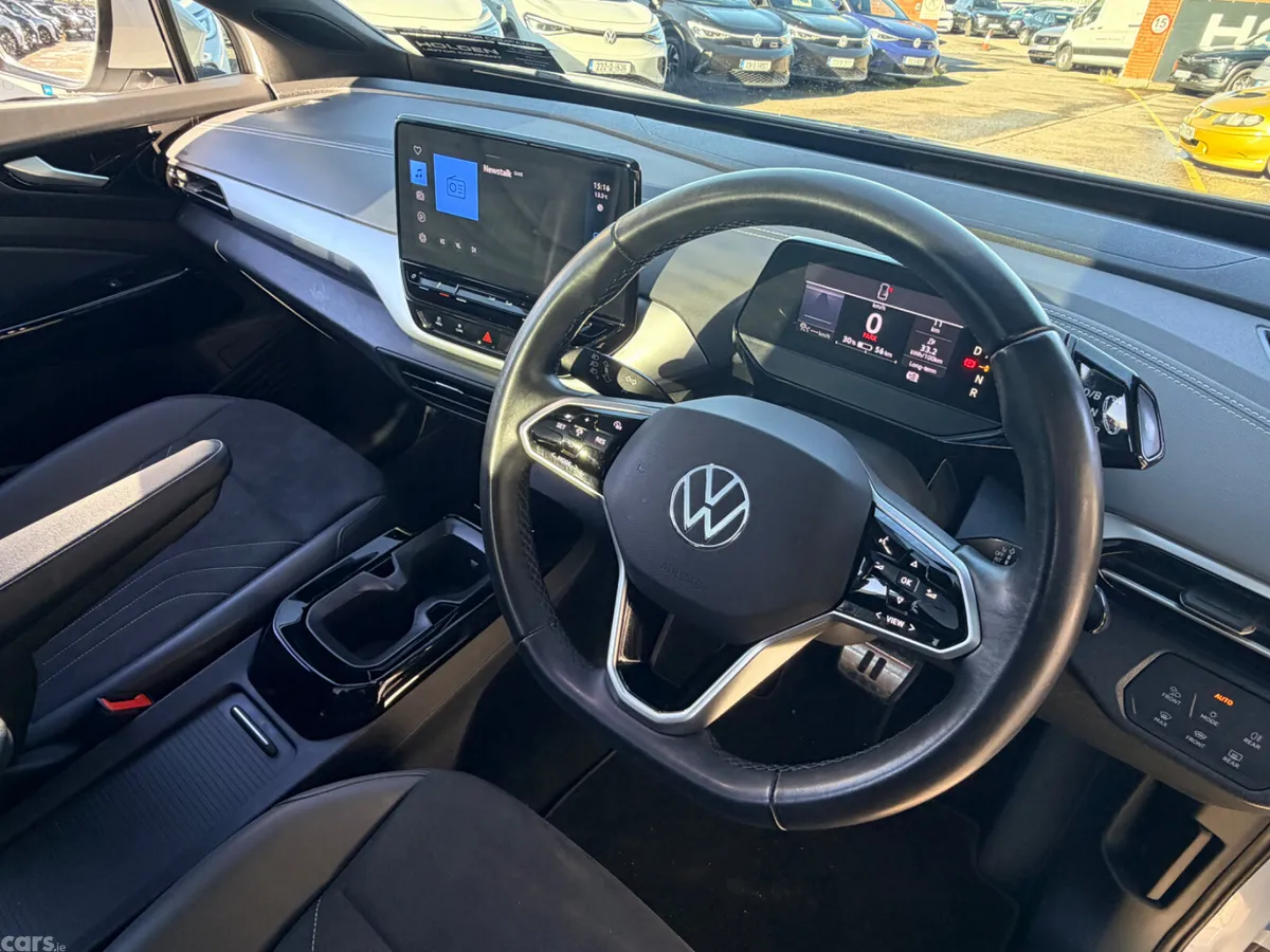 Volkswagen ID.4 Estate, Electric, 2023, White