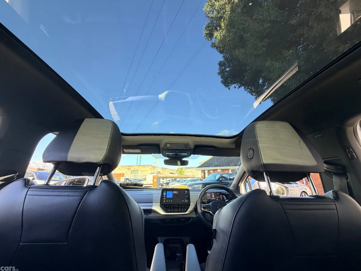 Volkswagen ID.4 Estate, Electric, 2023, White