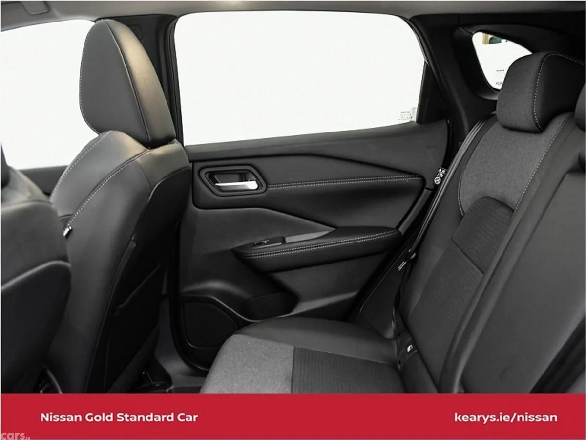 Nissan Qashqai SUV, Petrol, 2025, White