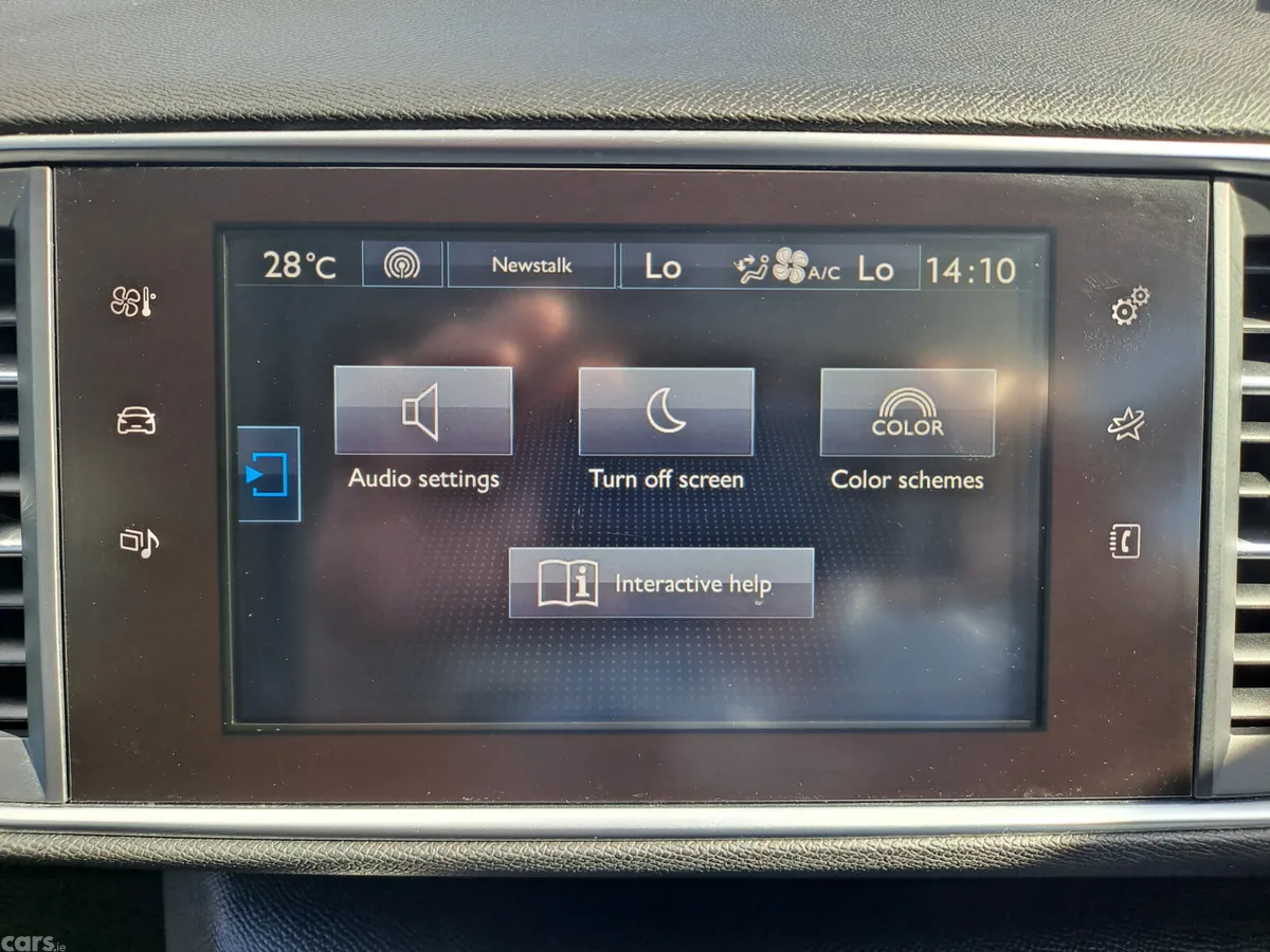 Peugeot 308 Hatchback, Diesel, 2018, Blue