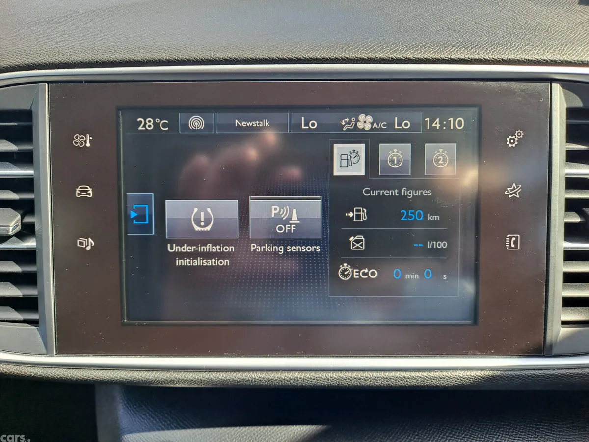 Peugeot 308 Hatchback, Diesel, 2018, Blue