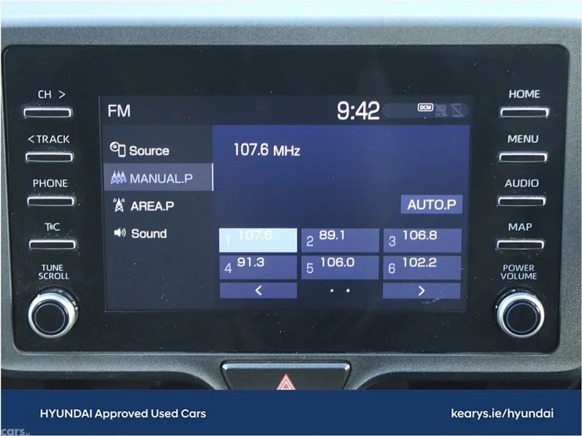 Toyota Yaris Hatchback, Petrol Hybrid, 2022, 
