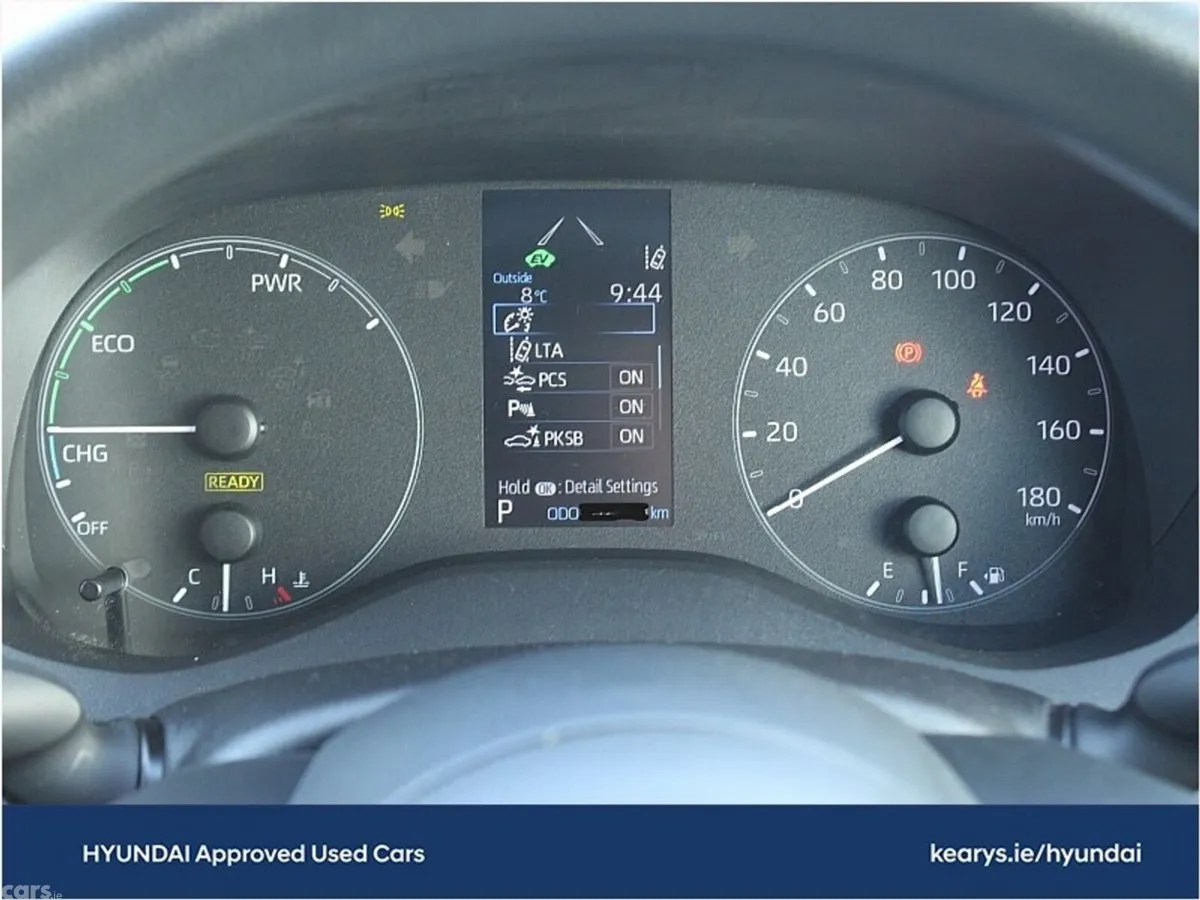 Toyota Yaris Hatchback, Petrol Hybrid, 2022, 