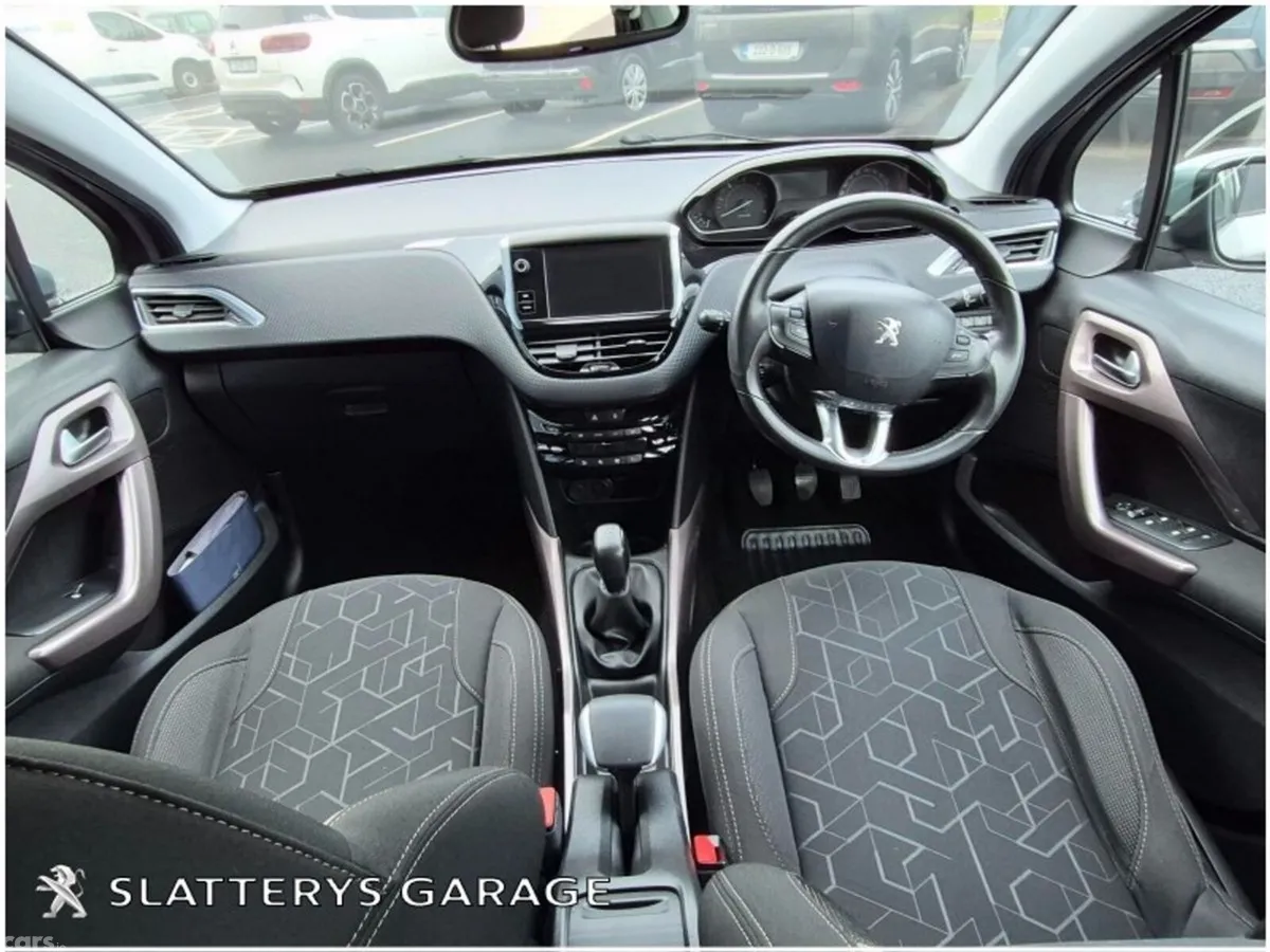 Peugeot 2008 SUV, Diesel, 2016, Grey