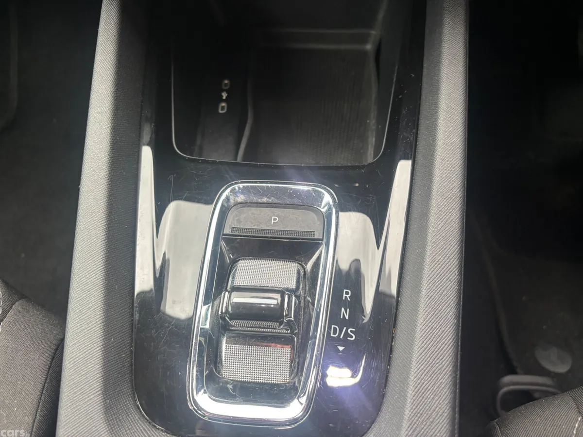 Skoda Octavia Hatchback, Diesel, 2022, Grey