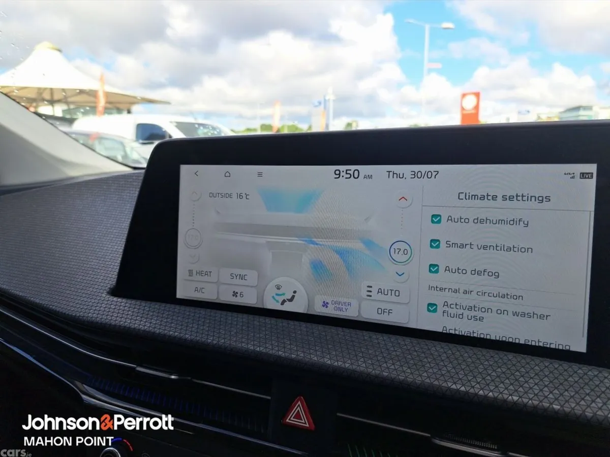 Kia EV6 MPV, Electric, 2022, Blue