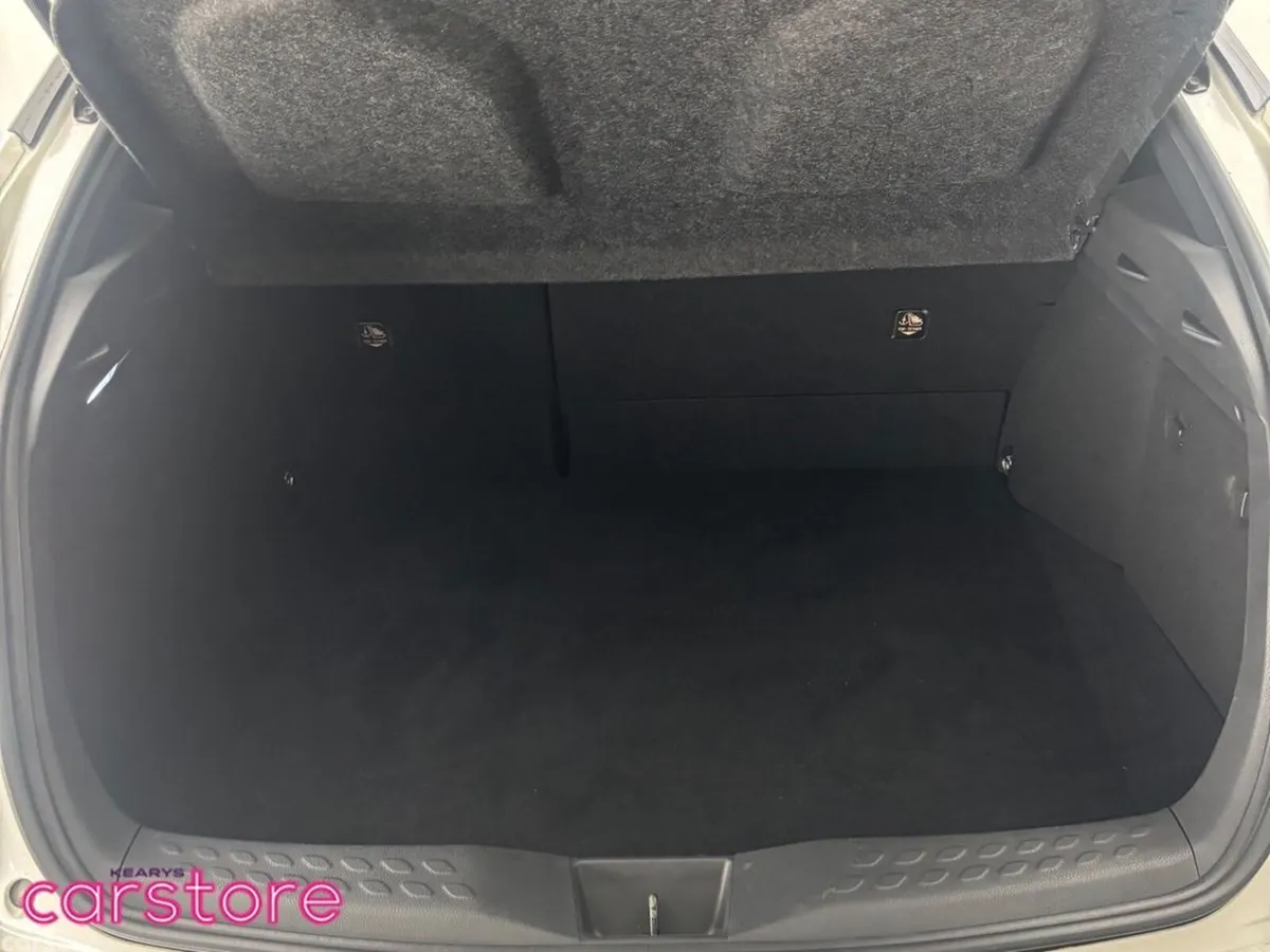 Toyota C-HR SUV, Petrol Hybrid, 2019, White