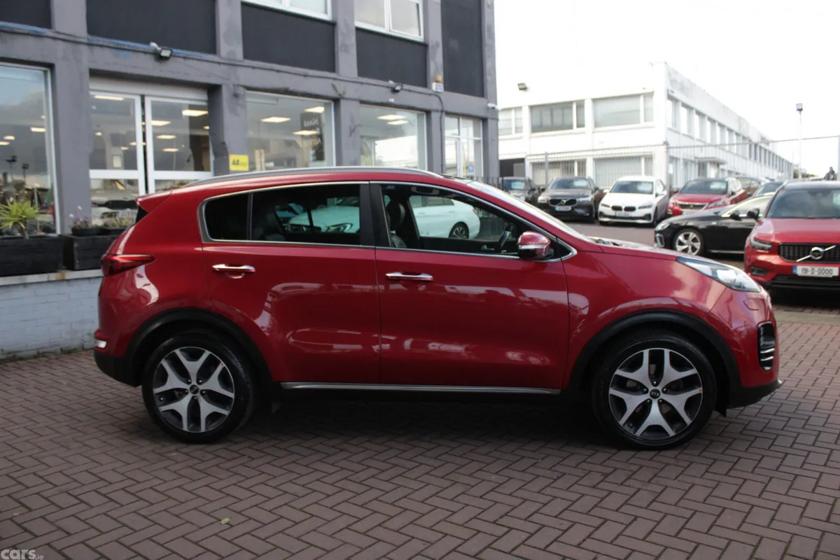 Kia Sportage SUV, Diesel, 2017, Red