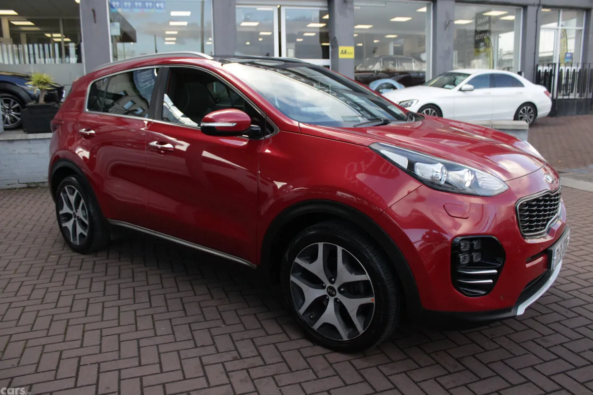 Kia Sportage SUV, Diesel, 2017, Red