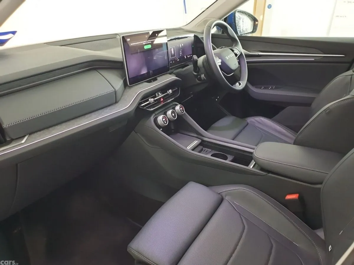 Skoda Kodiaq SUV, Petrol Hybrid, 2025, Blue