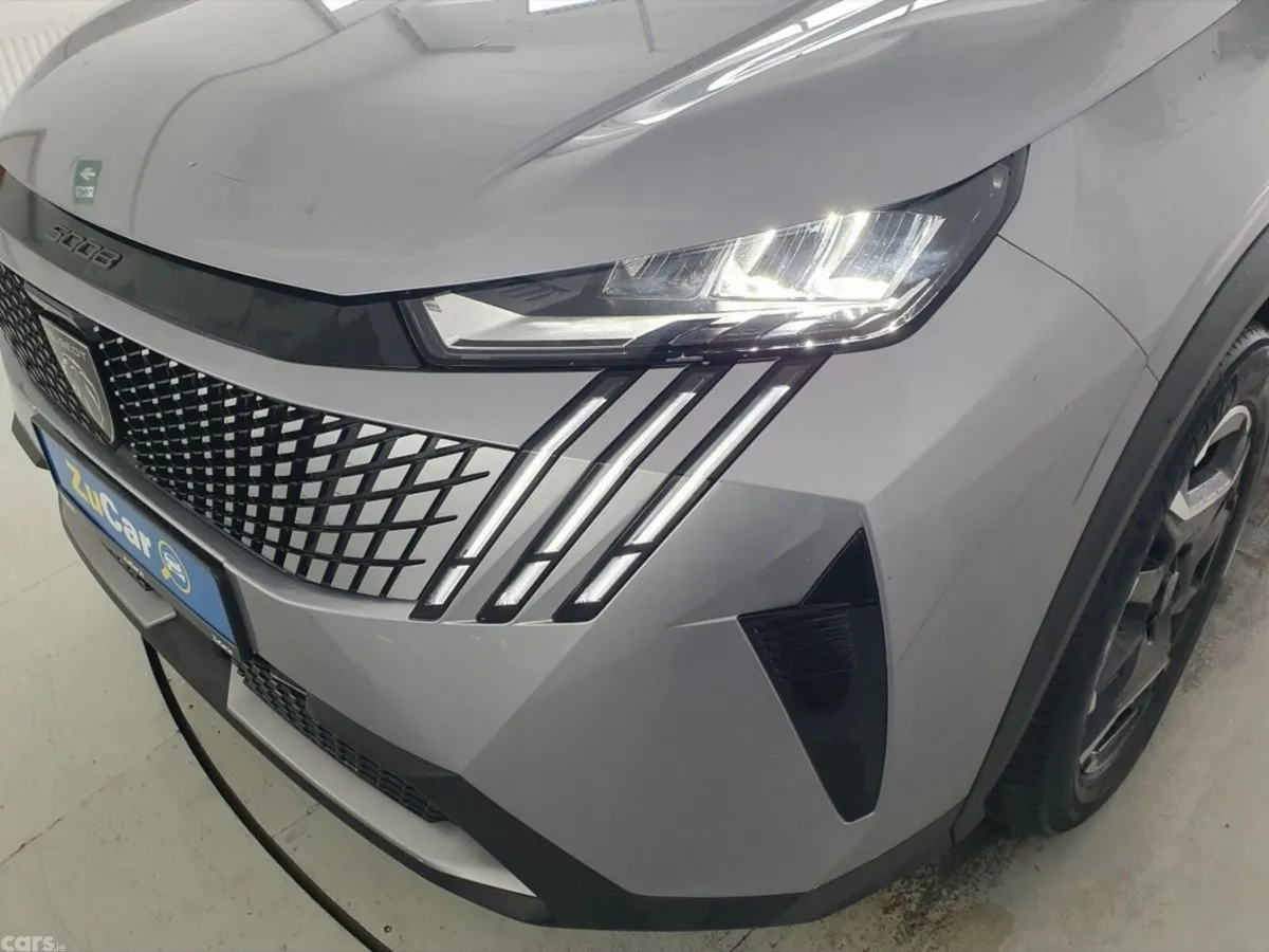 Peugeot 5008 SUV, Electric, 2025, Grey