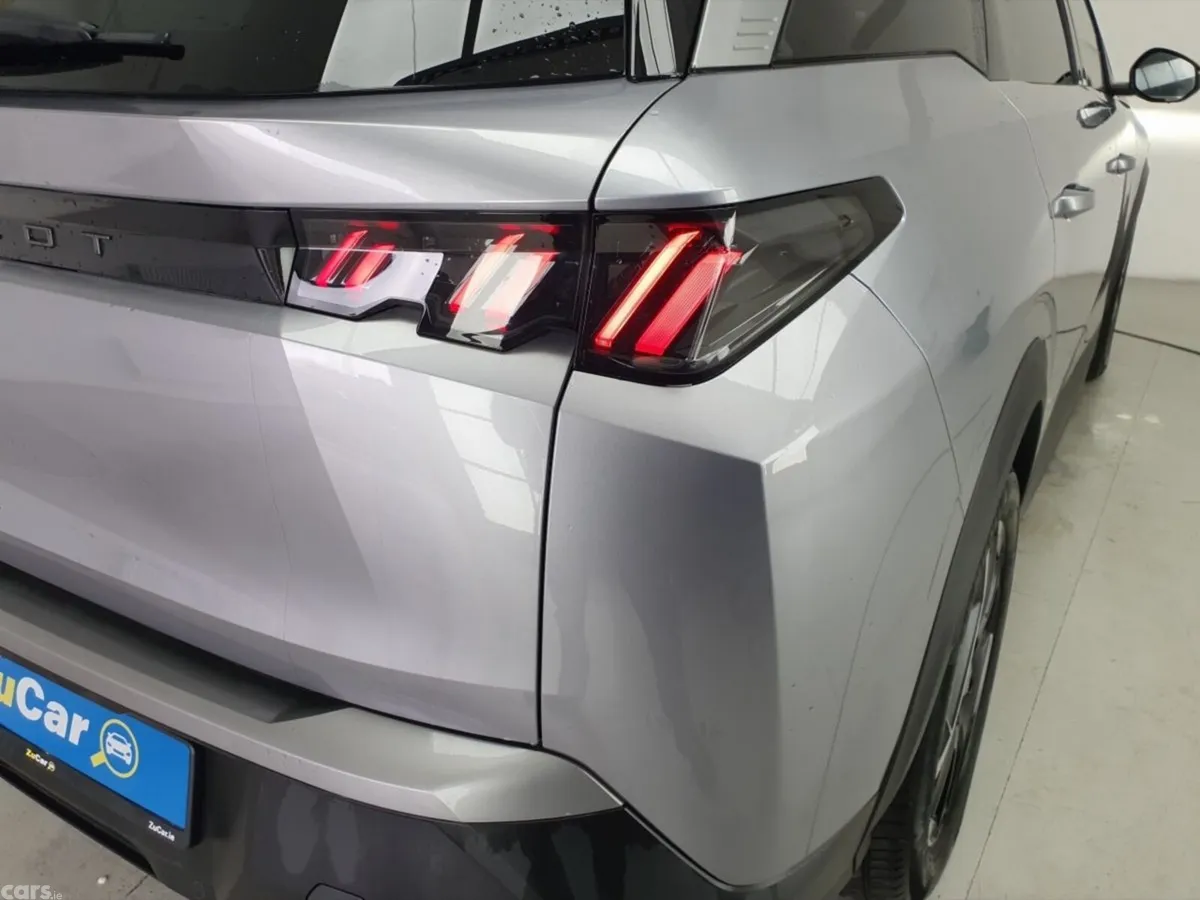 Peugeot 5008 SUV, Electric, 2025, Grey