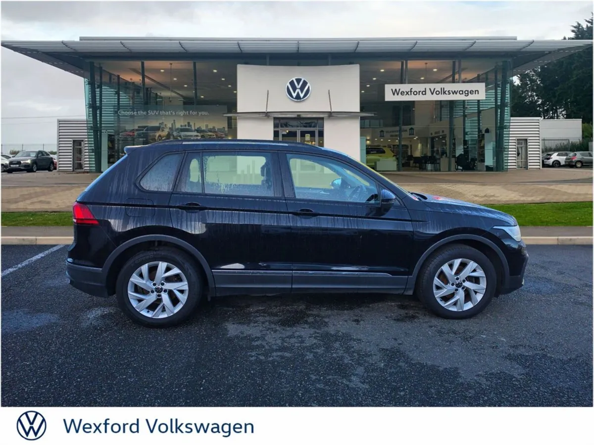 Volkswagen Tiguan SUV, Diesel, 2023, Black
