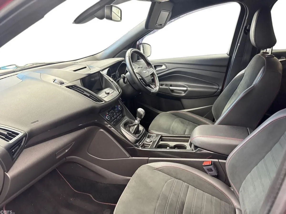 Ford Kuga SUV, Diesel, 2018, Red