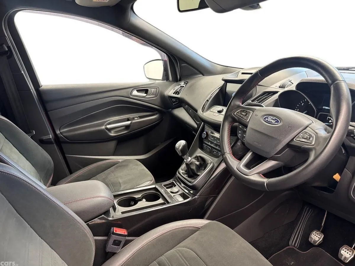 Ford Kuga SUV, Diesel, 2018, Red
