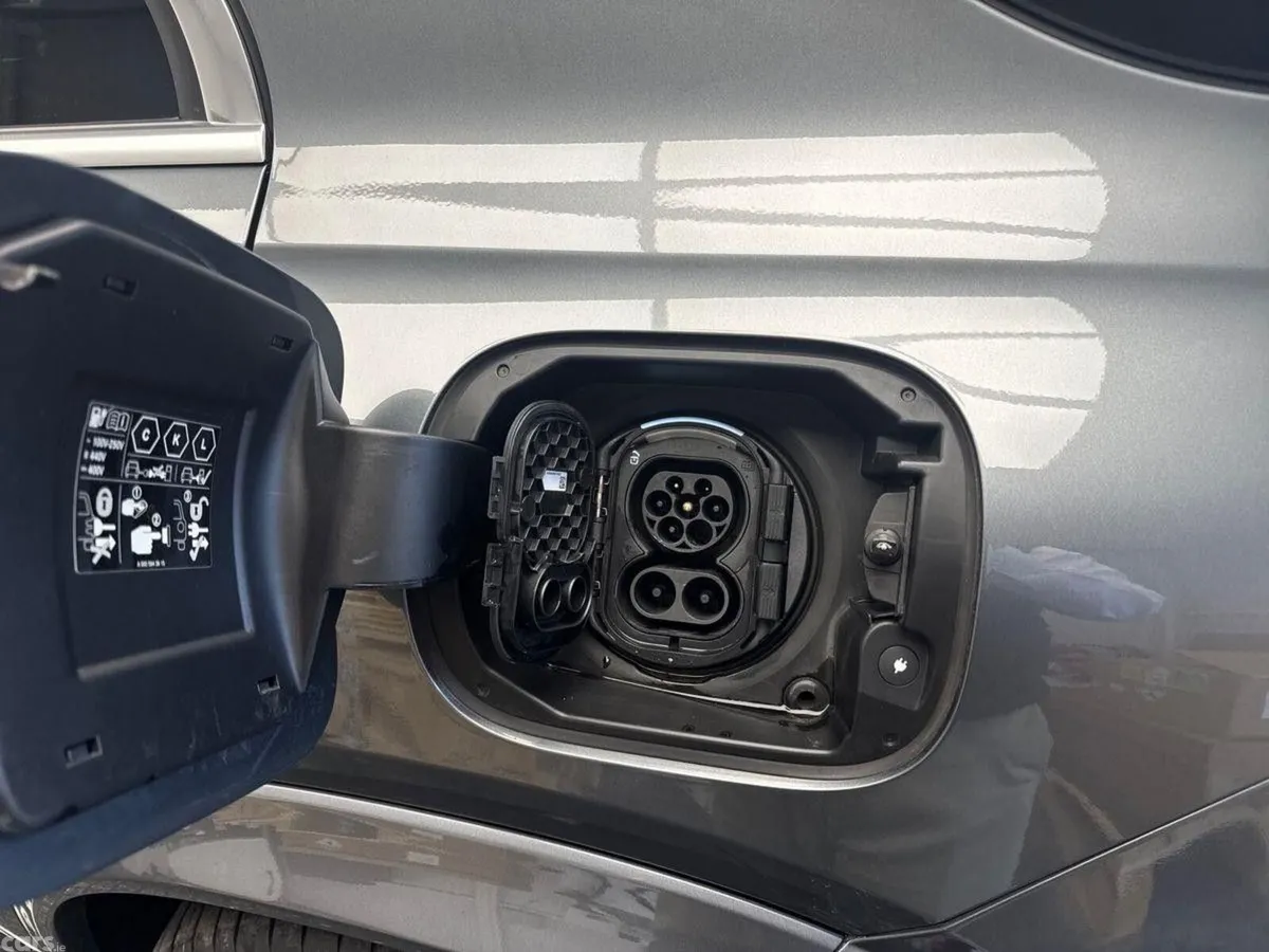 Mercedes-Benz GLE SUV, Diesel Plug-in Hybrid, 2022, Grey