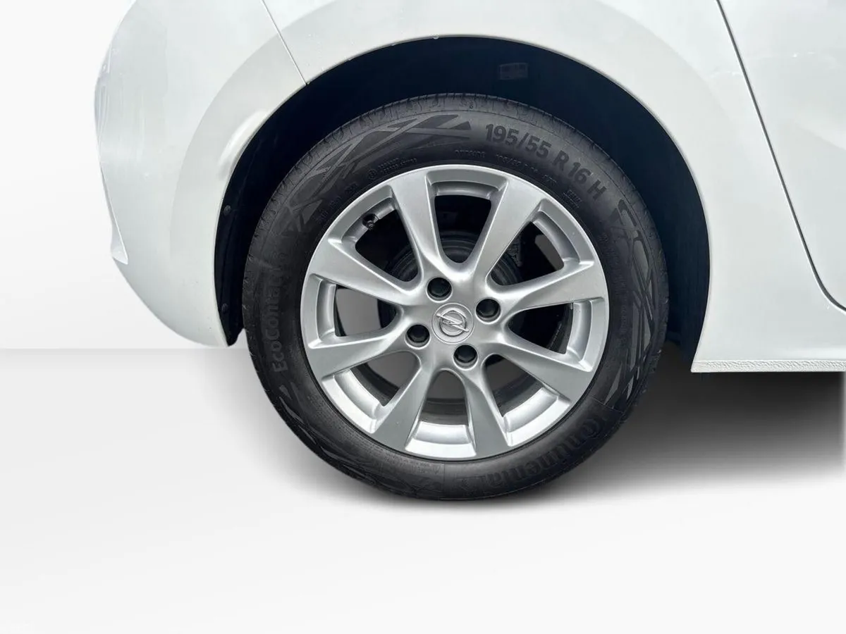 Opel Corsa Hatchback, Petrol, 2023, White