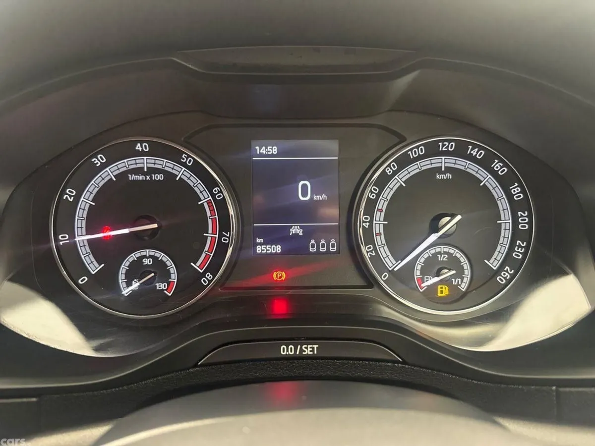 Skoda Karoq Estate, Petrol, 2022, Grey