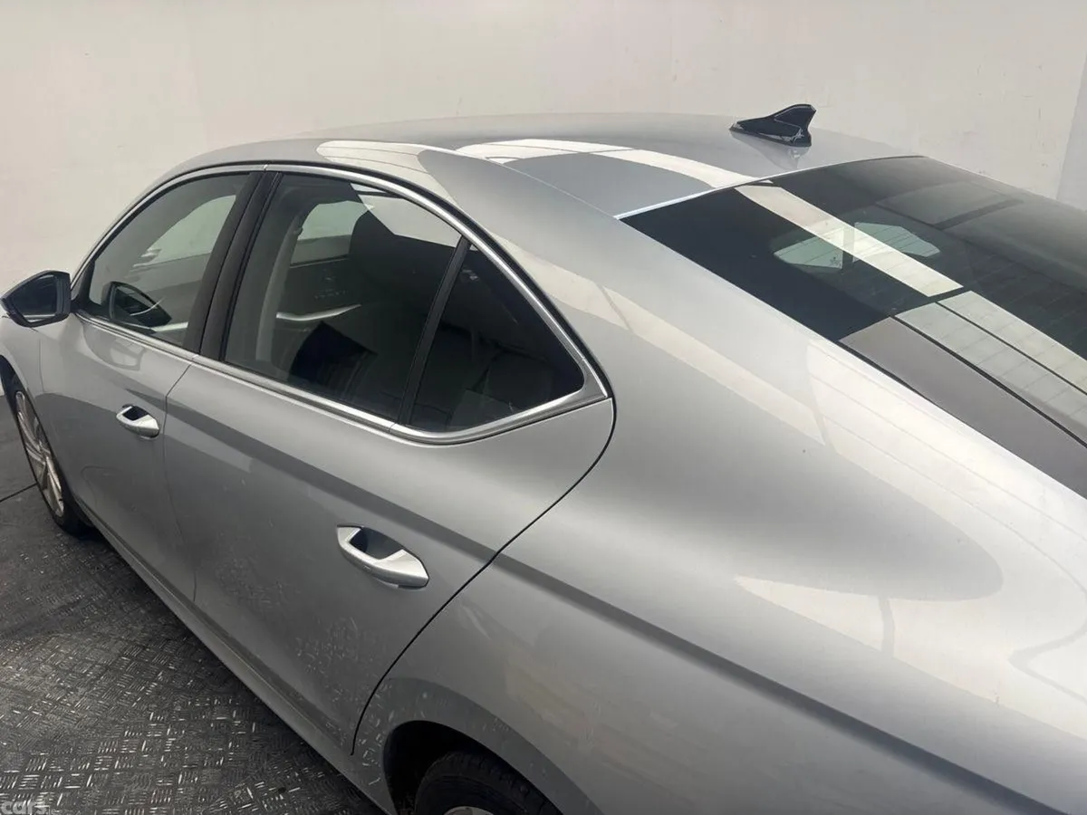 Skoda Octavia Saloon, Diesel, 2024, Grey