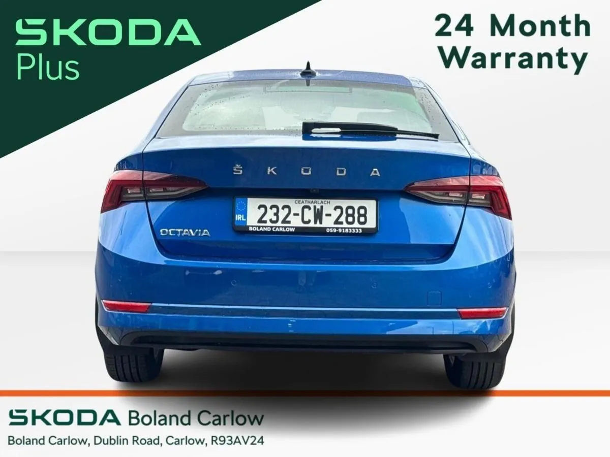 Skoda Octavia Saloon, Petrol, 2023, Blue