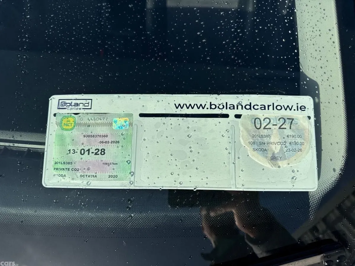Skoda Octavia Saloon, Petrol, 2020, Grey