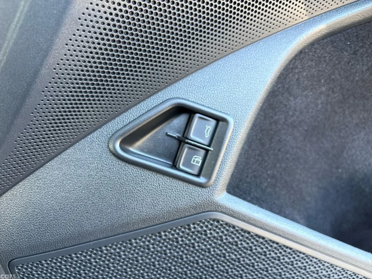 Skoda Kodiaq SUV, Petrol Hybrid, 2025, Grey