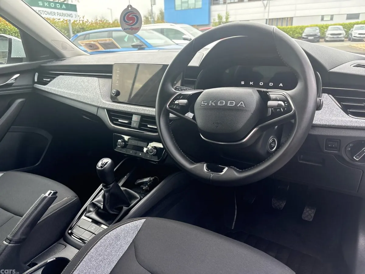 Skoda Kamiq Hatchback, Petrol, 2026, White