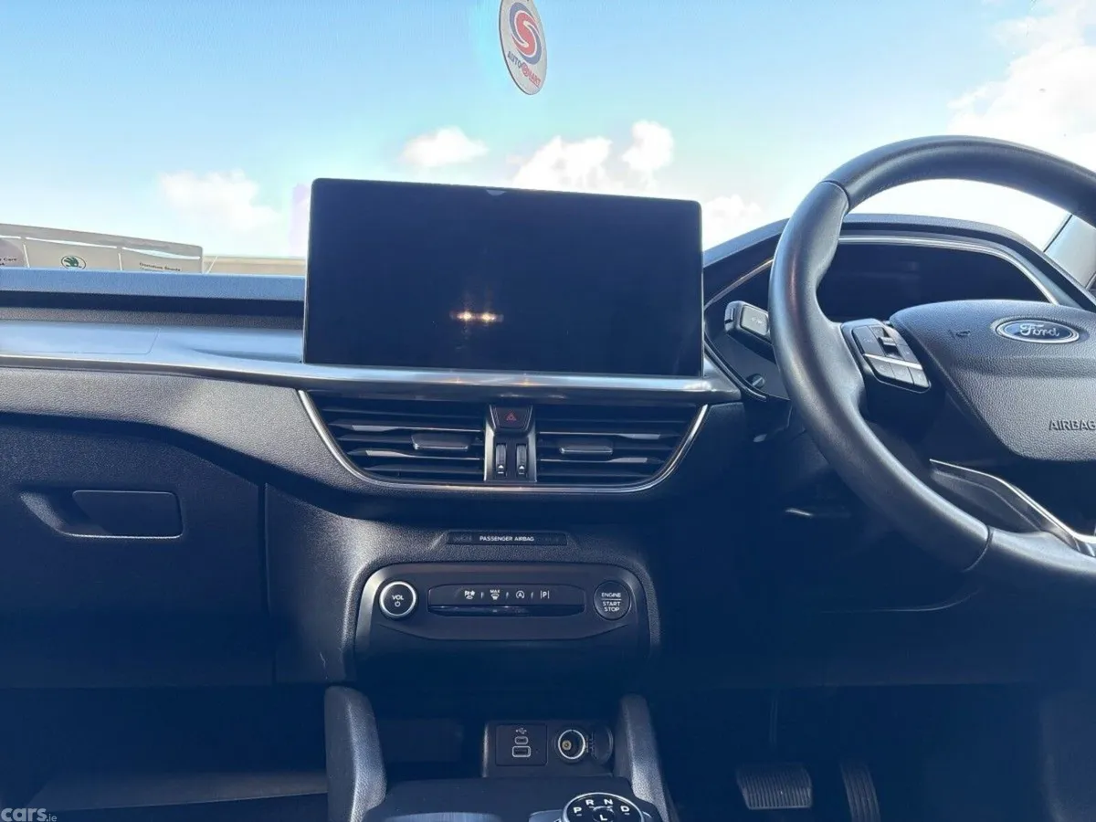 Ford Focus Hatchback, Diesel, 2023, Black