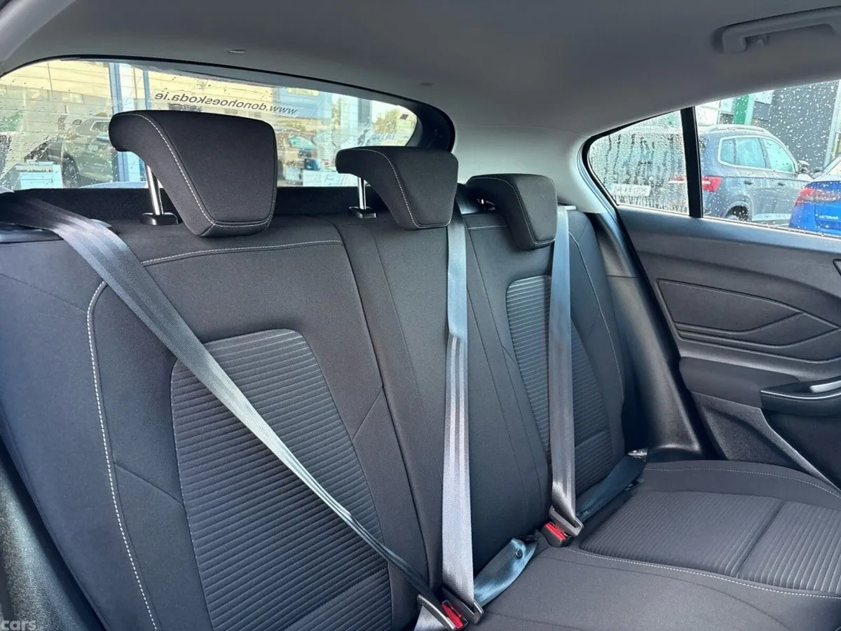 Ford Focus Hatchback, Diesel, 2023, Black