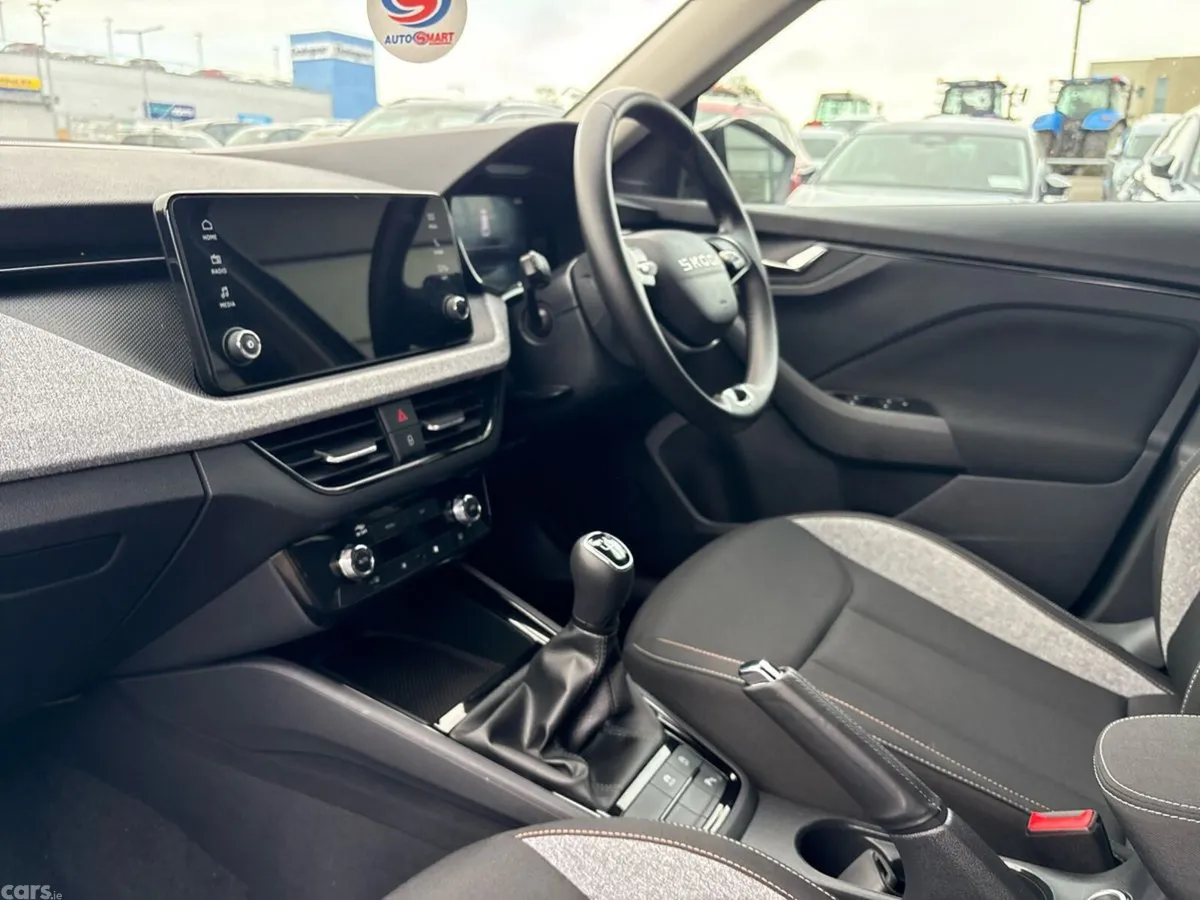 Skoda Kamiq Hatchback, Petrol, 2026, Black