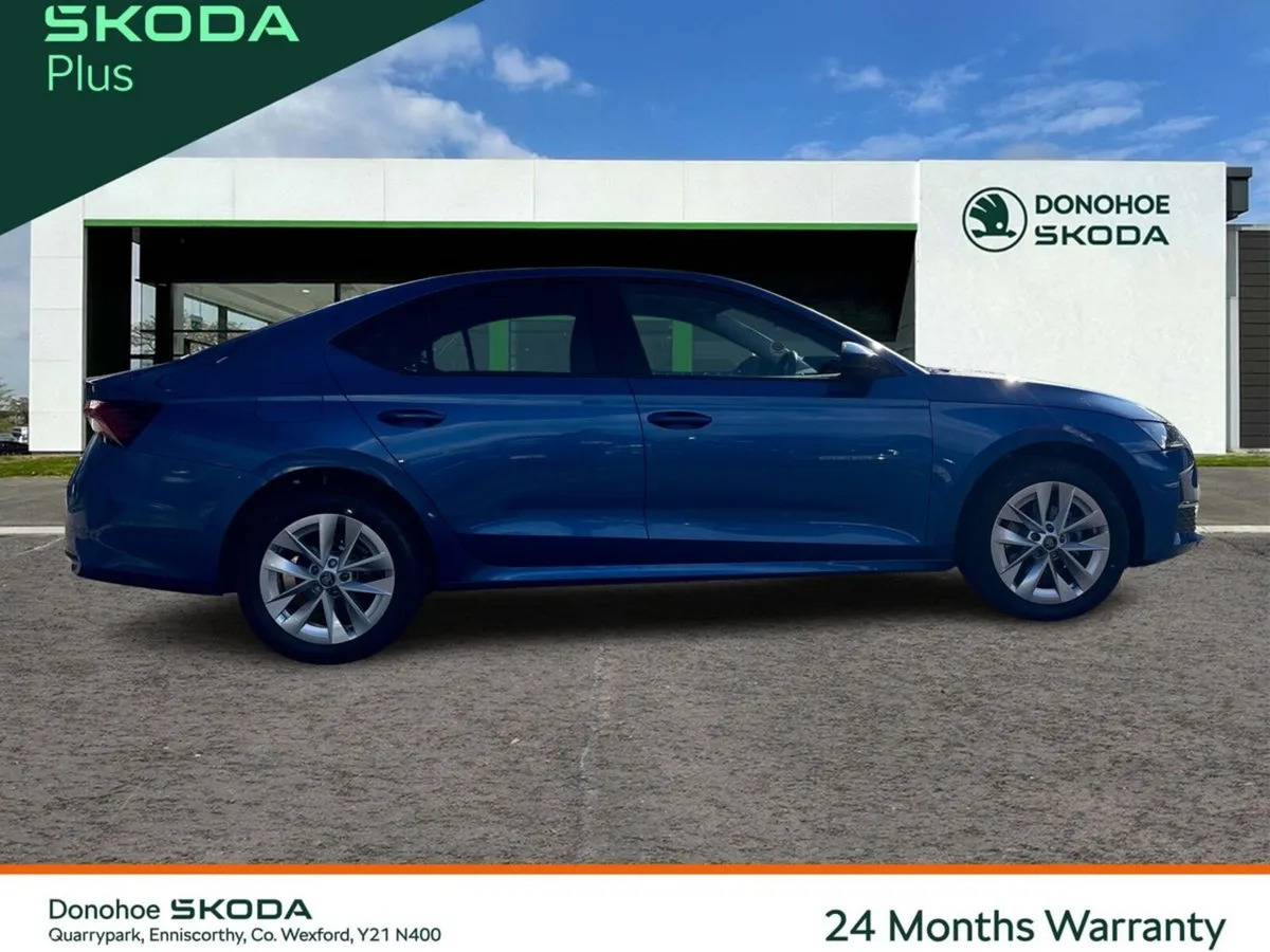 Skoda Octavia Saloon, Diesel, 2026, Blue