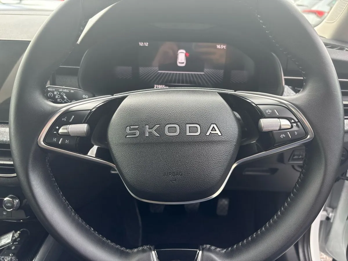 Skoda Kamiq Hatchback, Petrol, 2026, White