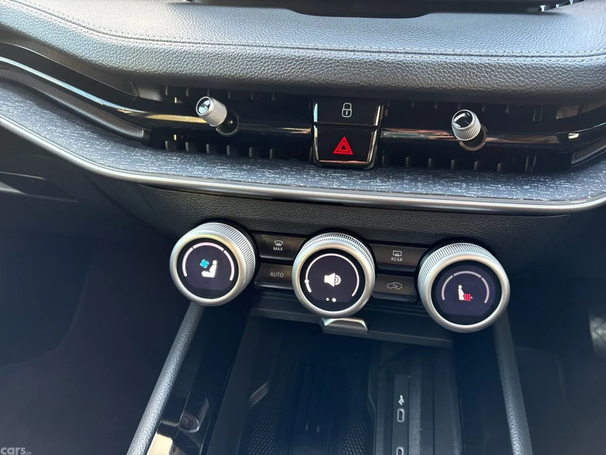 Skoda Superb Saloon, Diesel, 2026, Grey