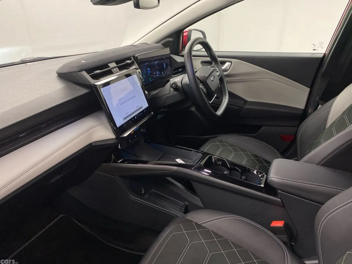 Ford Puma MPV, Electric, 2026, Red
