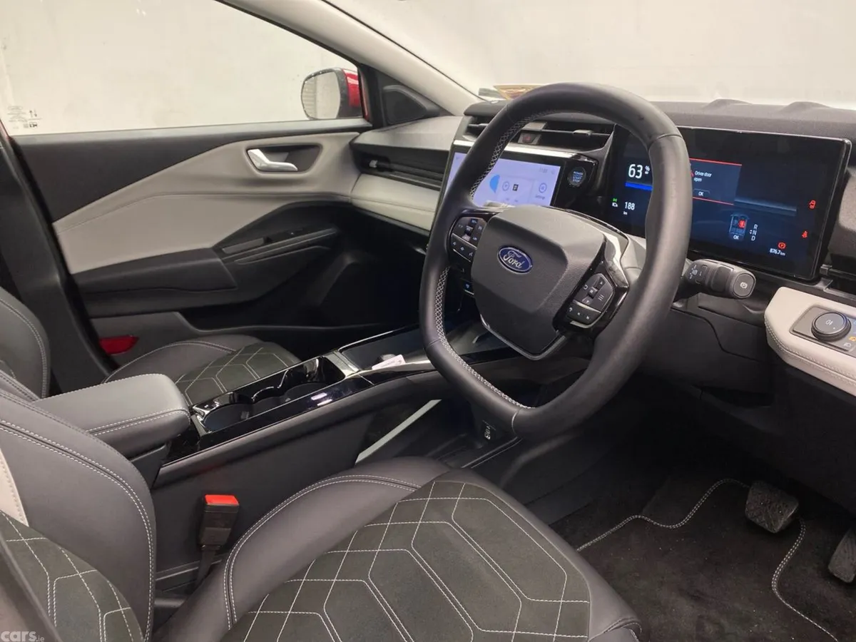 Ford Puma MPV, Electric, 2026, Red