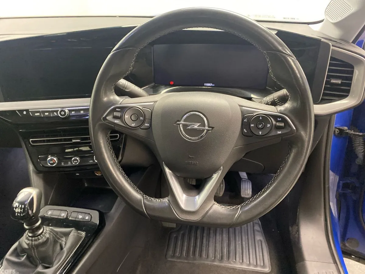 Opel Mokka SUV, Petrol, 2023, Blue