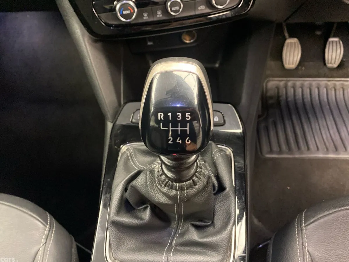 Opel Mokka SUV, Petrol, 2023, Blue