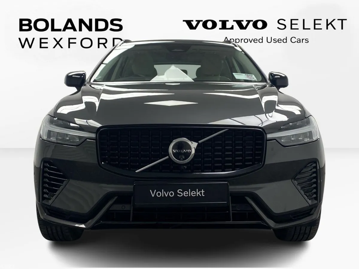 Volvo XC60 SUV, Petrol Plug-in Hybrid, 2024, Grey