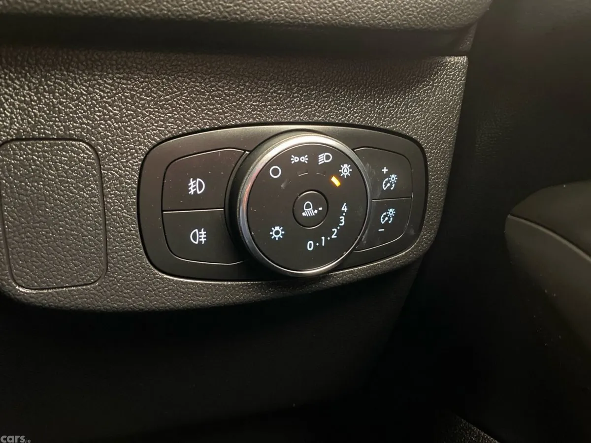 Ford Focus Hatchback, Diesel, 2023, Blue