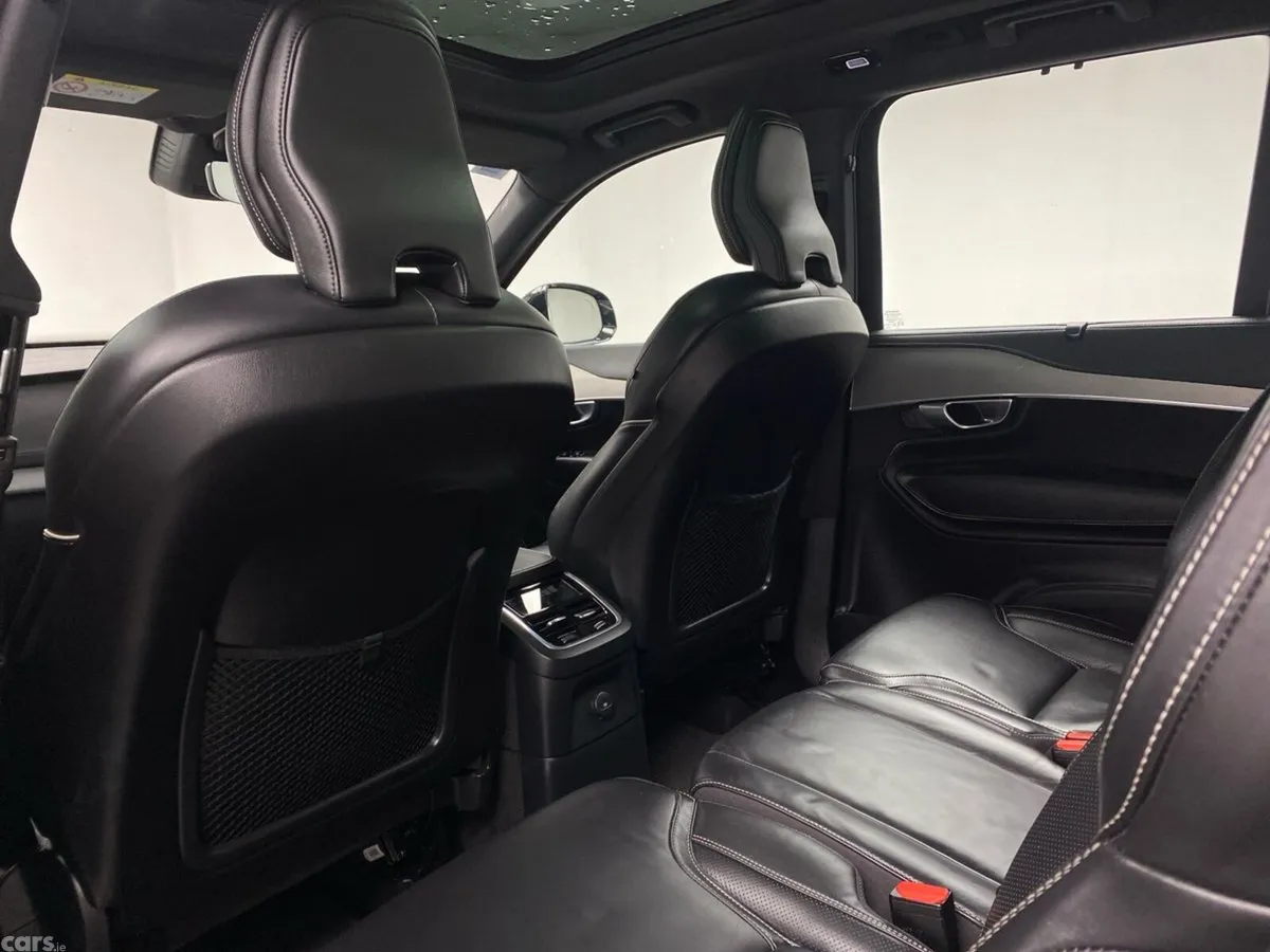 Volvo XC90 SUV, Petrol Plug-in Hybrid, 2024, Black