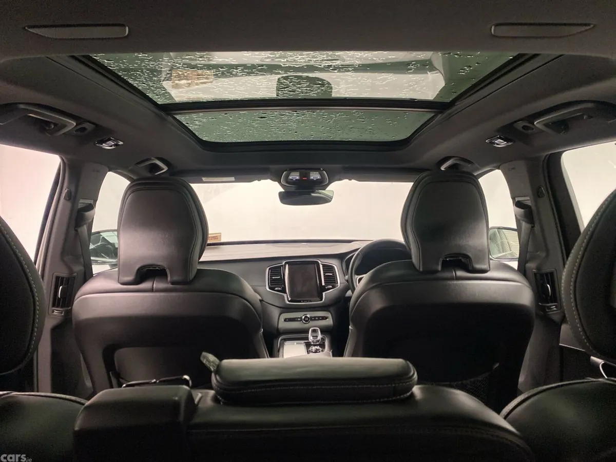 Volvo XC90 SUV, Petrol Plug-in Hybrid, 2024, Black
