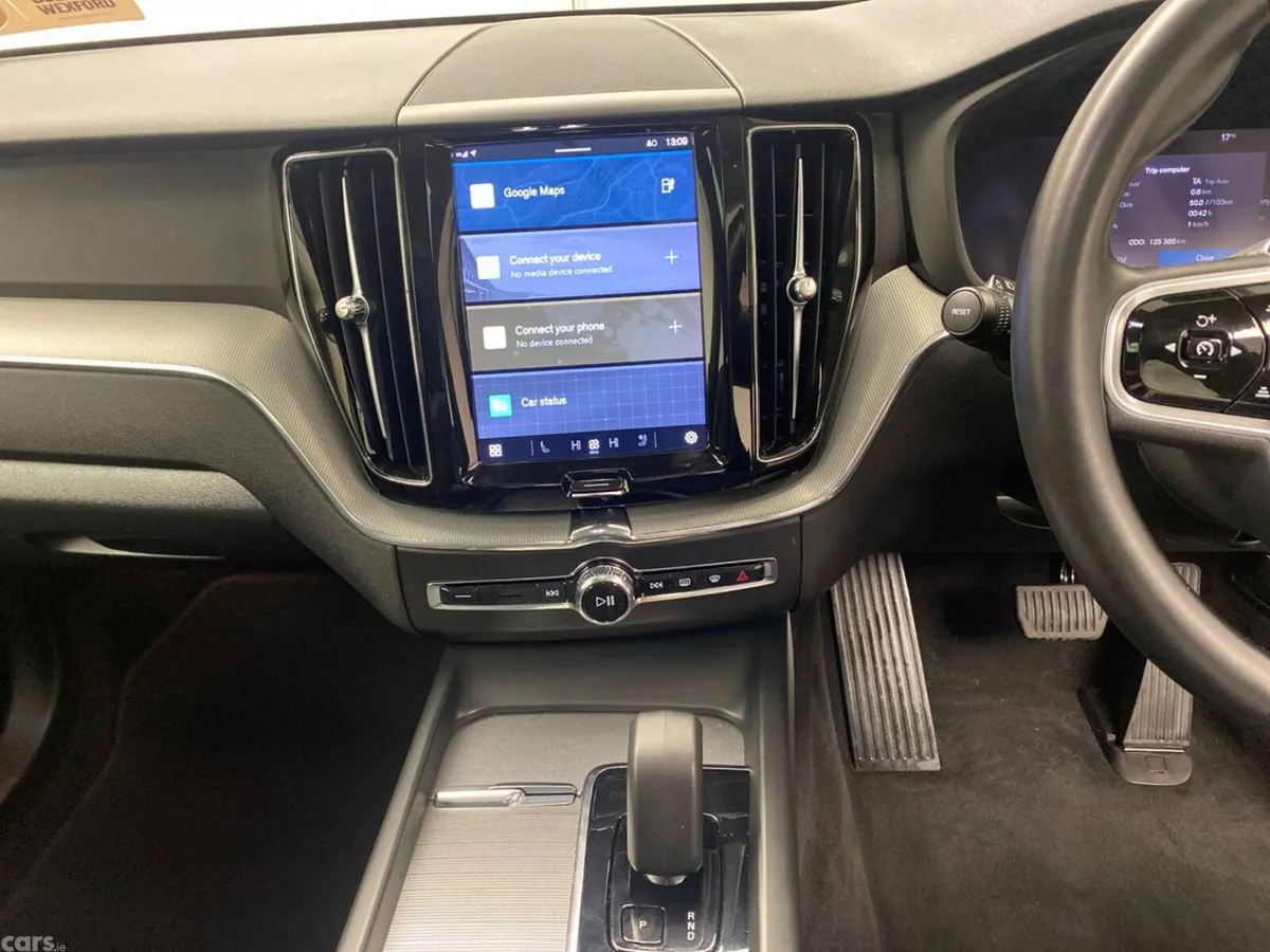 Volvo XC60 SUV, Petrol Plug-in Hybrid, 2023, Grey